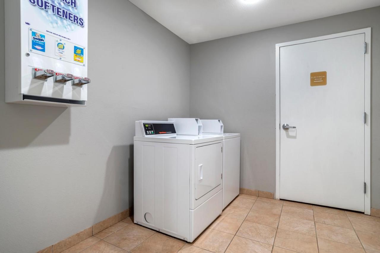 Quality Inn & Suites Demopolis Buitenkant foto
