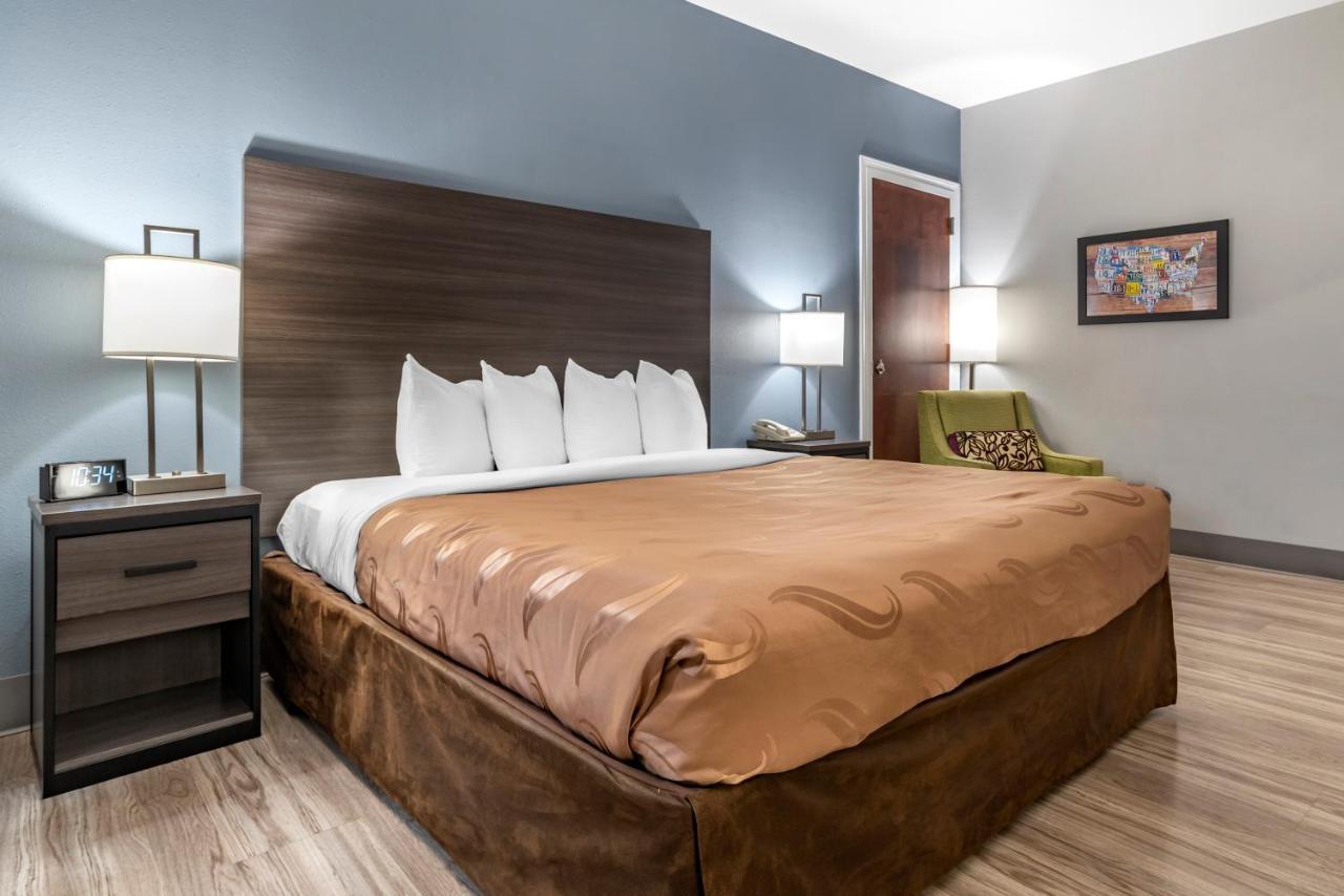 Quality Inn & Suites Demopolis Buitenkant foto