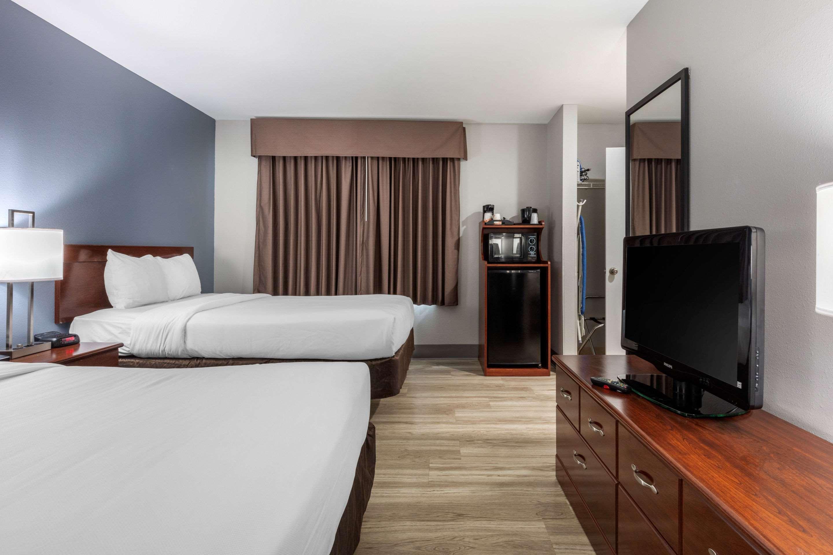 Quality Inn & Suites Demopolis Buitenkant foto