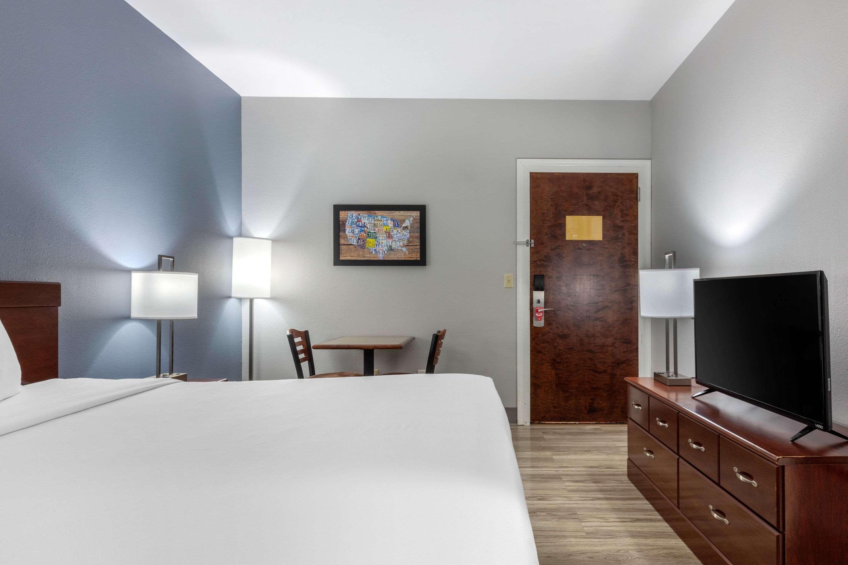 Quality Inn & Suites Demopolis Buitenkant foto