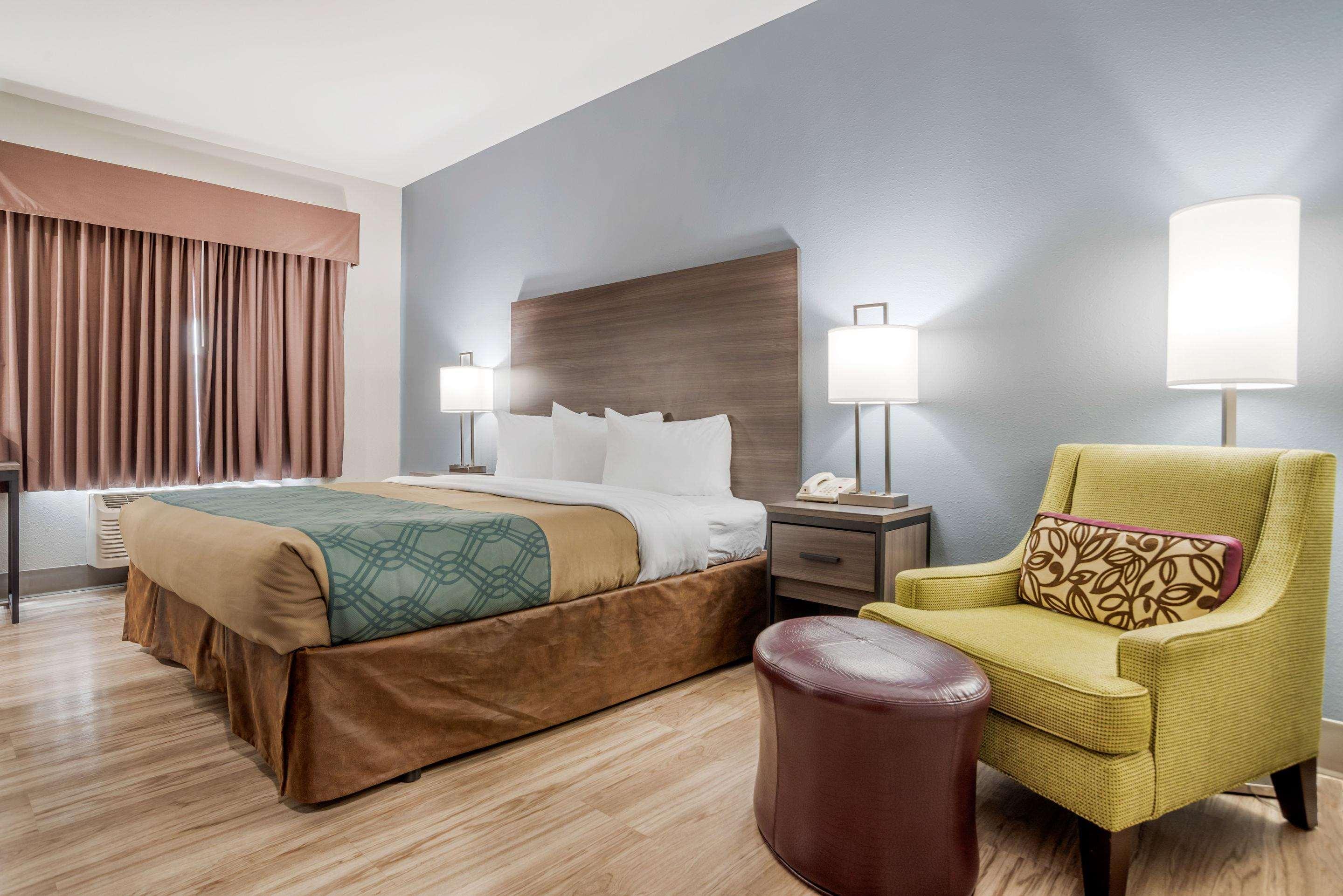 Quality Inn & Suites Demopolis Buitenkant foto
