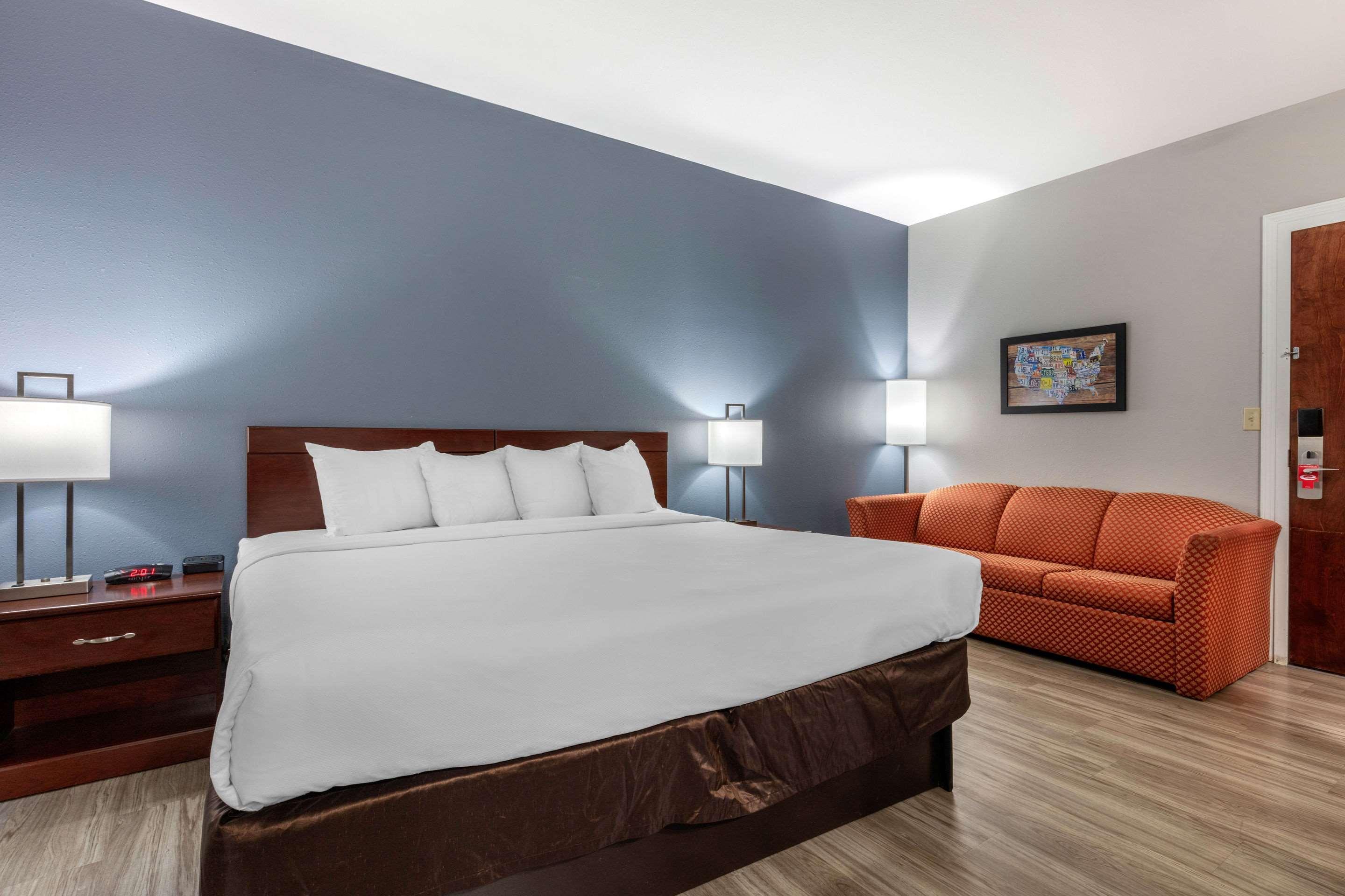 Quality Inn & Suites Demopolis Buitenkant foto