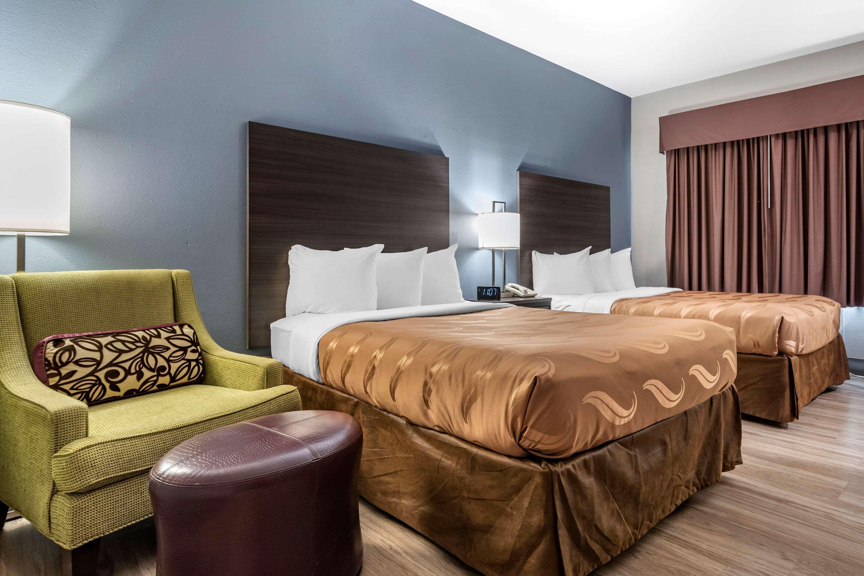 Quality Inn & Suites Demopolis Buitenkant foto