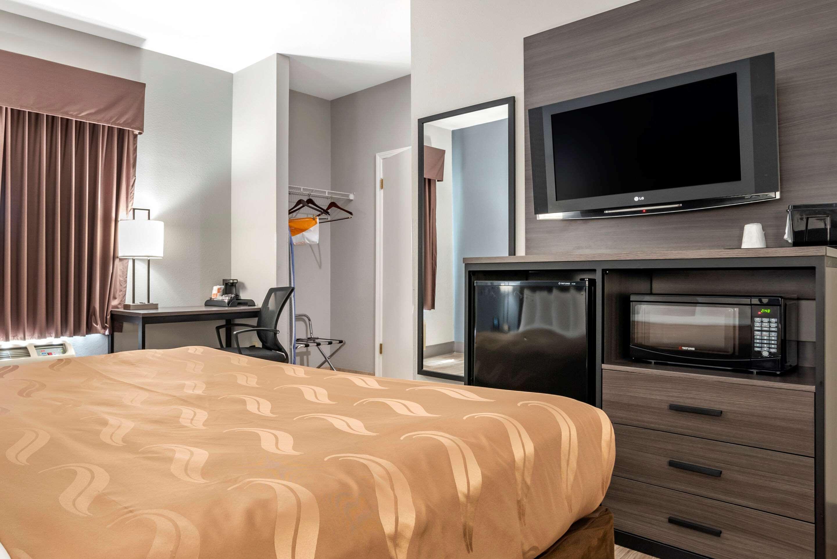 Quality Inn & Suites Demopolis Buitenkant foto
