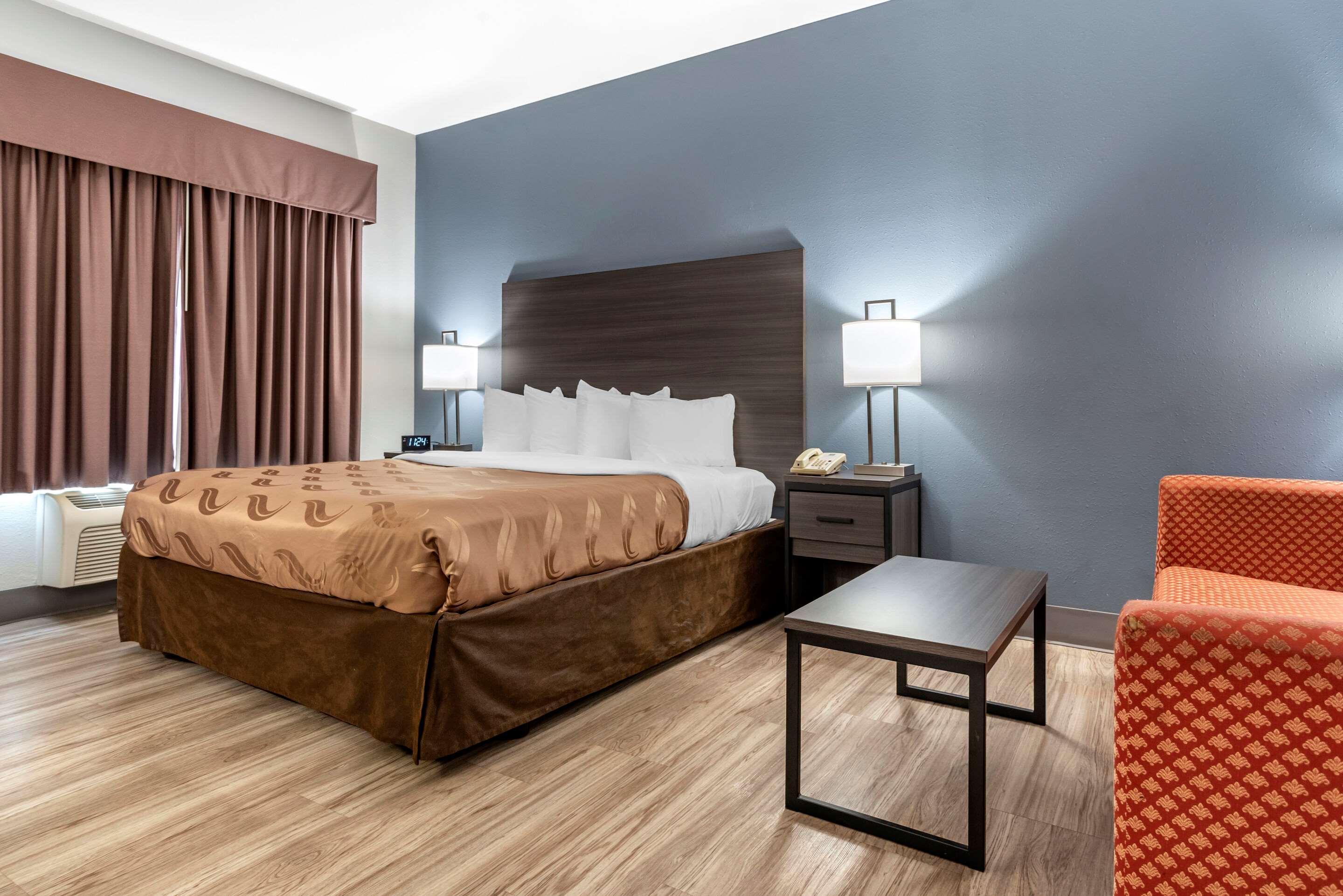 Quality Inn & Suites Demopolis Buitenkant foto