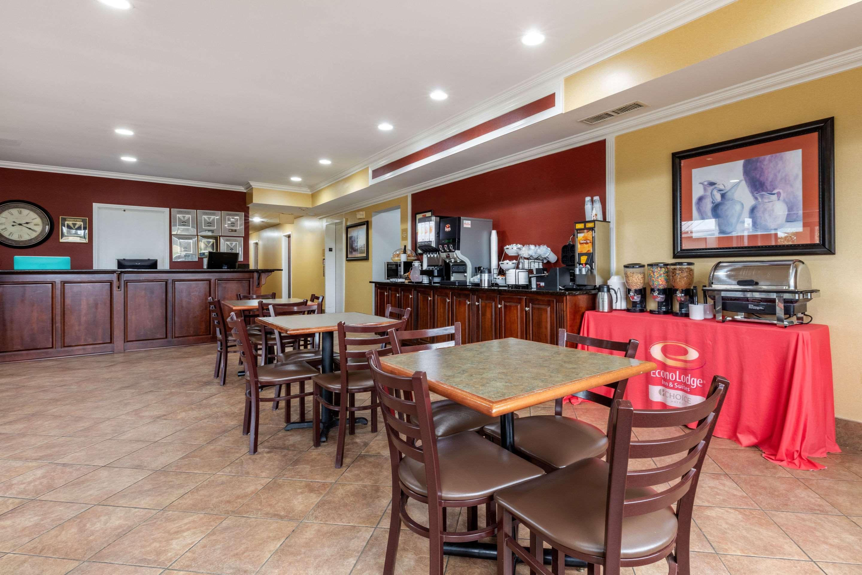 Quality Inn & Suites Demopolis Buitenkant foto