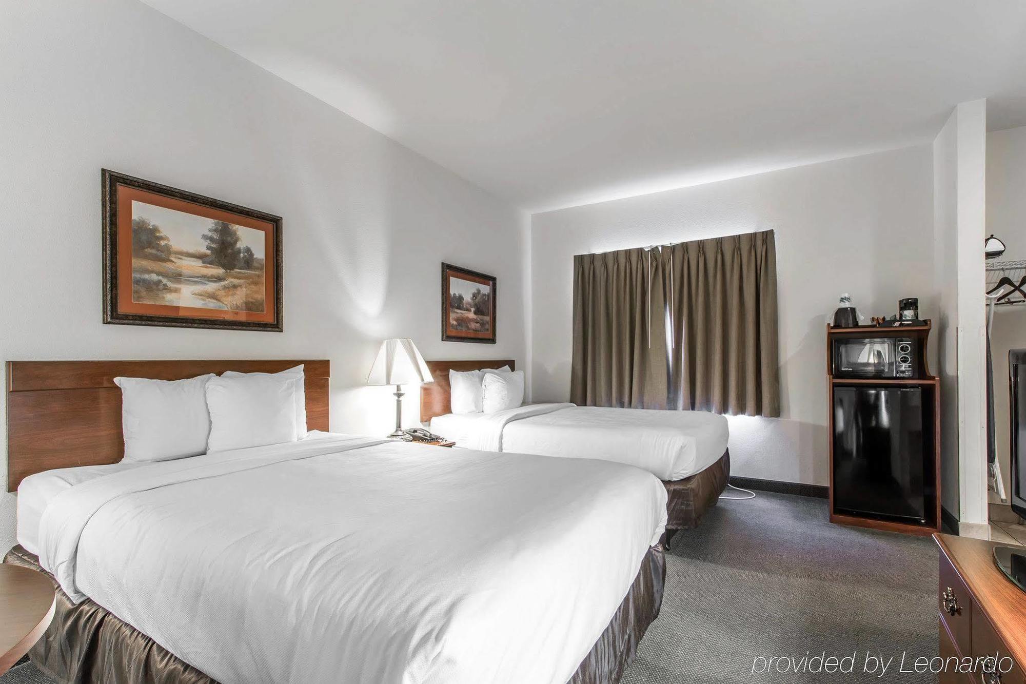 Quality Inn & Suites Demopolis Buitenkant foto